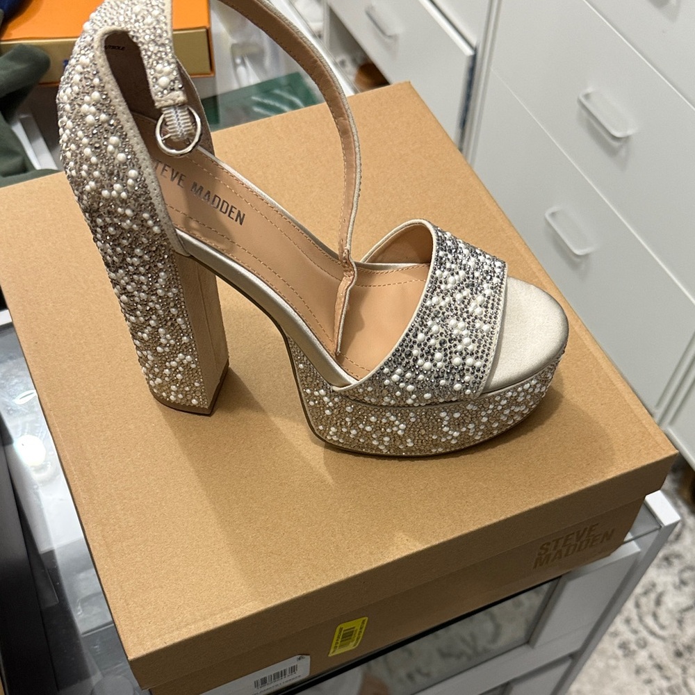 Steve Madden Glittering Cream and Silver Heels